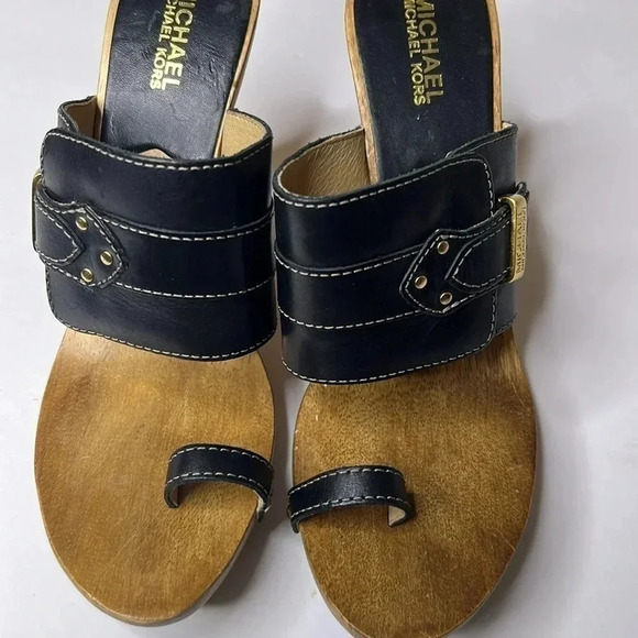 Michael Michael Kors black wooden gold buckle sandal size 8.5m - Picture 5 of 6